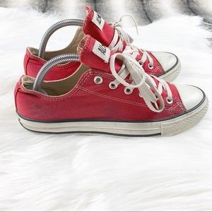 CONVERSE ALL-STAR Chuck Taylor Red Sneakers
